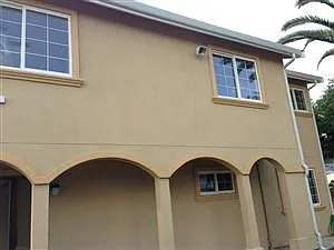 140 Sunrise Dr photo 1