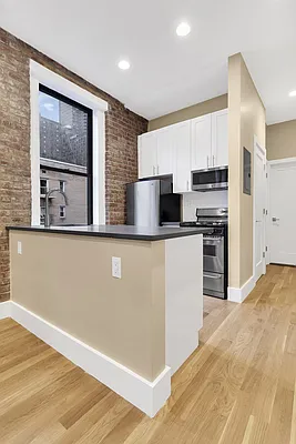 Rented by Cooper & Cooper Real Estate | media 13