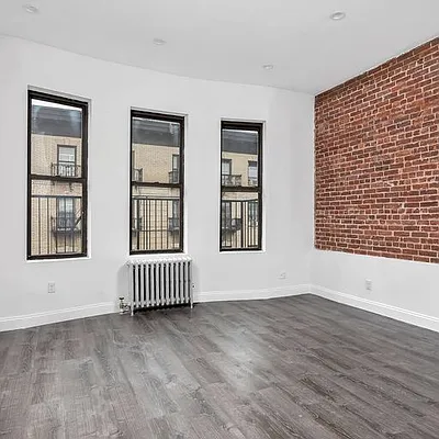 Rented by Imperial Property Advisers | media 9