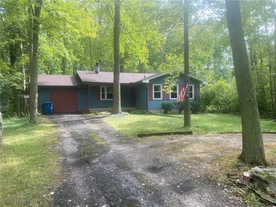 6899 McKenzie Rd, Olmsted Falls, OH, 44138