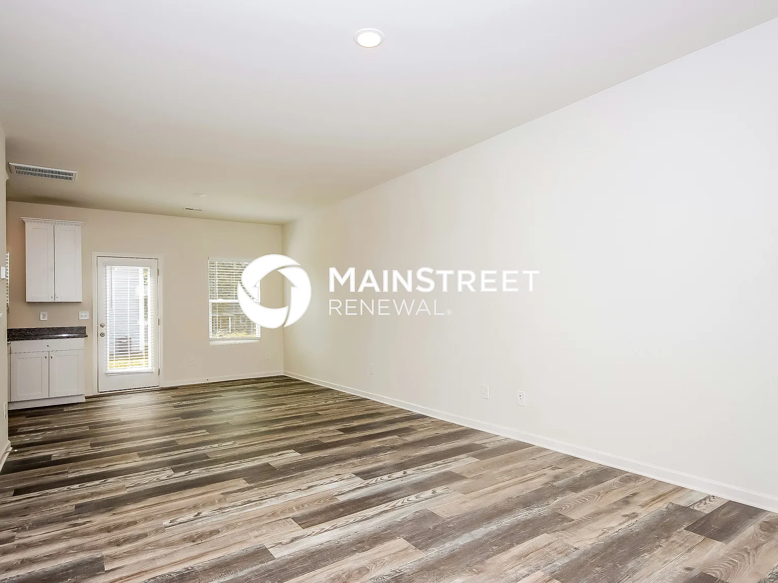 525 Brevard Street — Photo 4