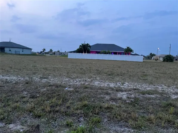 4237 NW 34th Ter Lot 57, Cape Coral, FL 33993