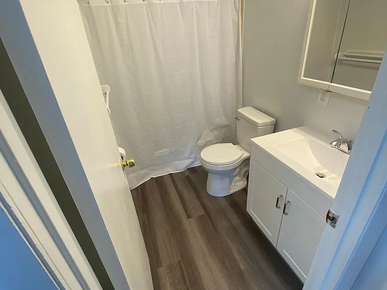 2216 Harbor View Dr — Photo 8
