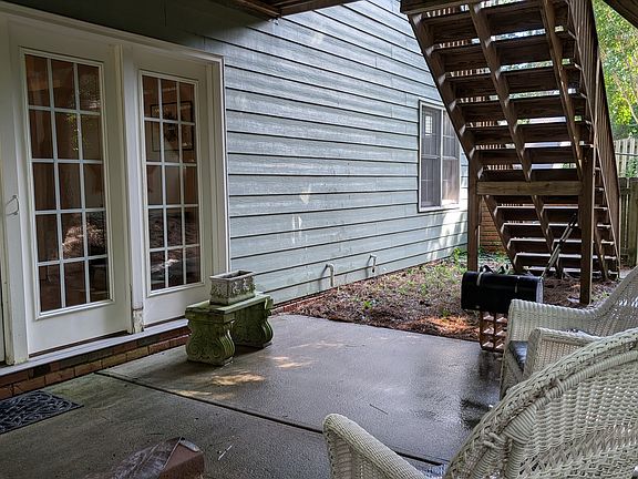 From the patio looking towards the gate entry way to the yard, patio and rental acess