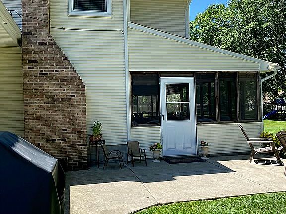 4th image of 2322 Kennedy Dr