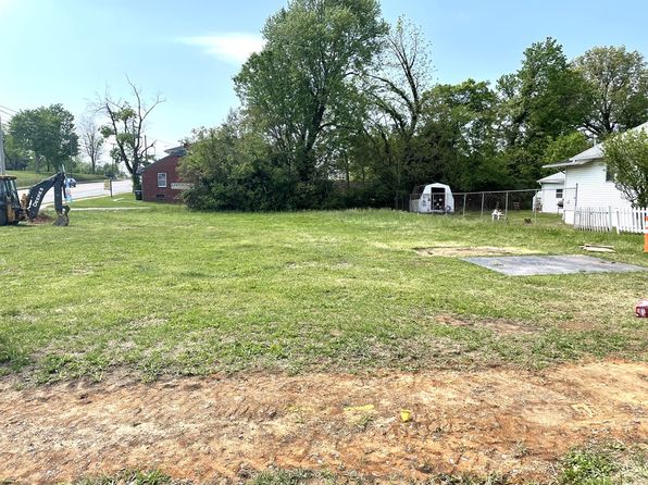 401/415 S Main St, Madisonville, KY 42431