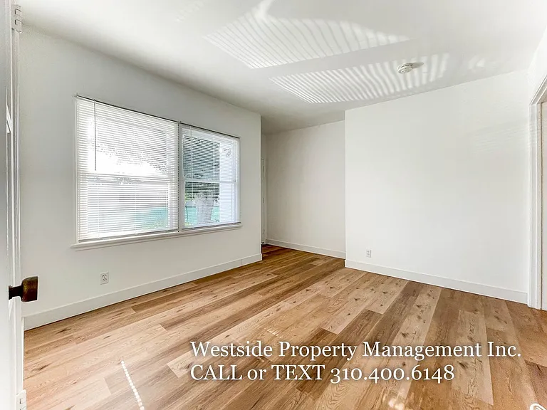 1423 Harvard St #C — Photo 6