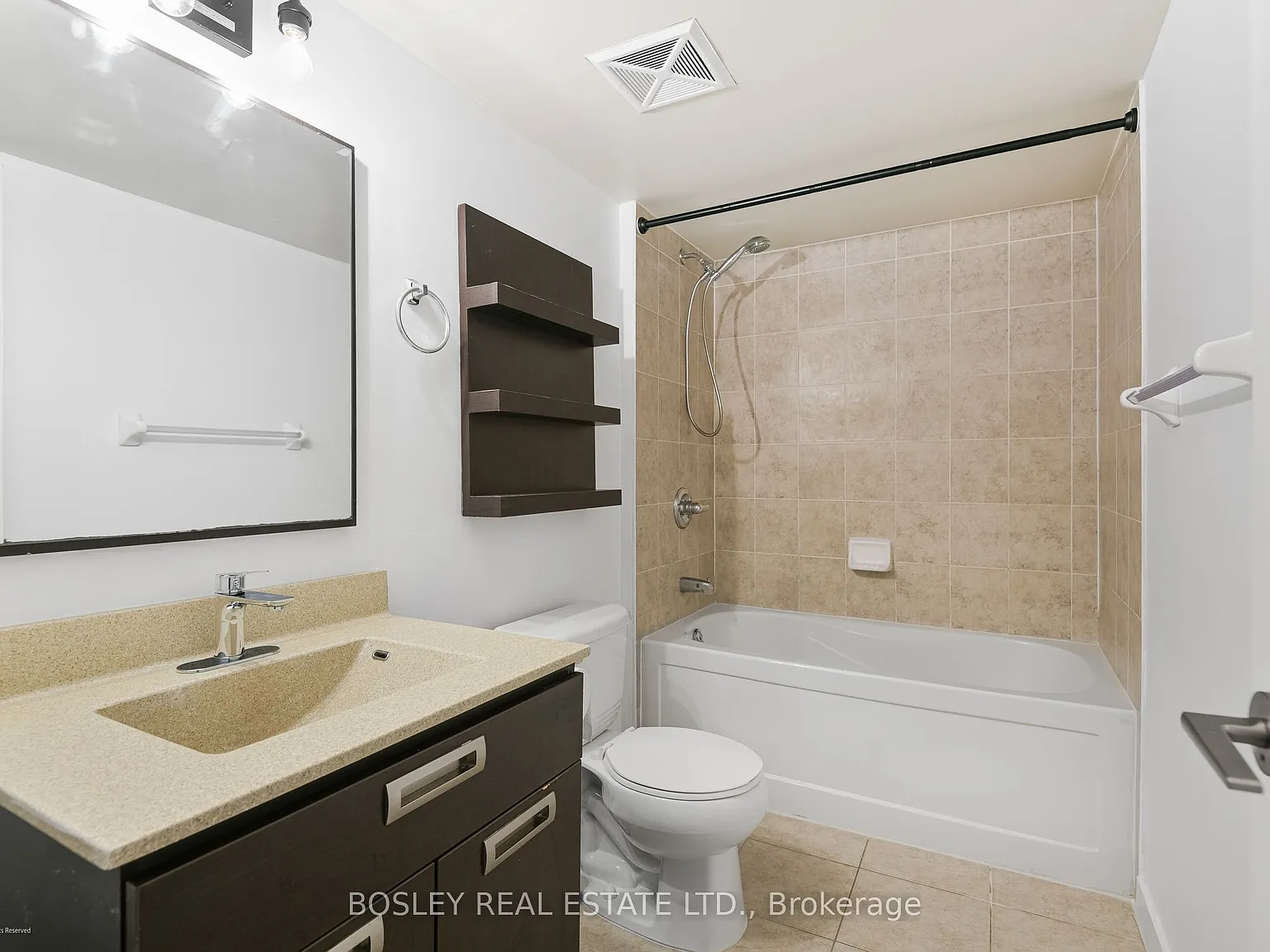 Vibe Condos — Photo 4
