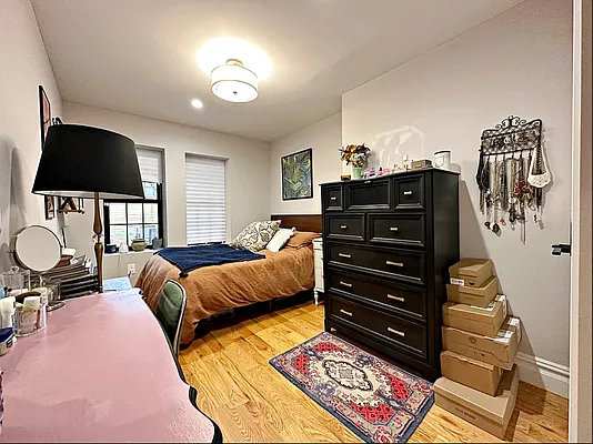 Rented by Compass | media 20