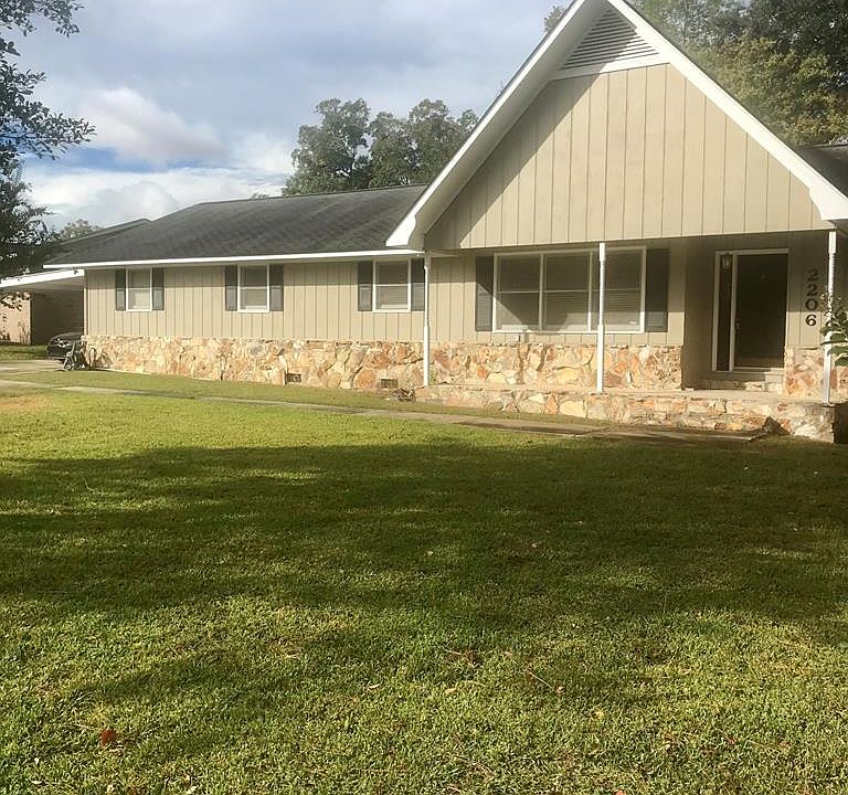 1st image of 2206 Meadowbrook Dr