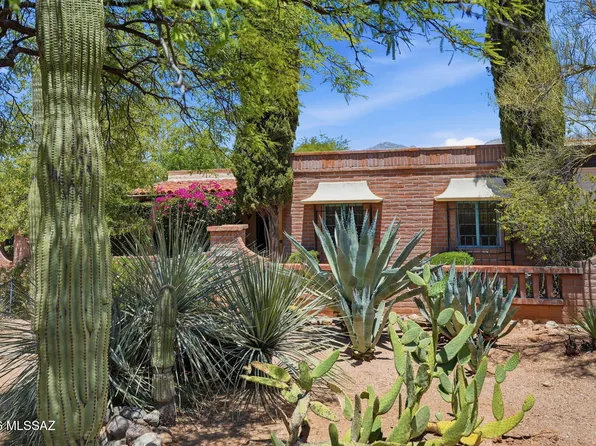 2701 E Avenida De Posada, Tucson, AZ 85718