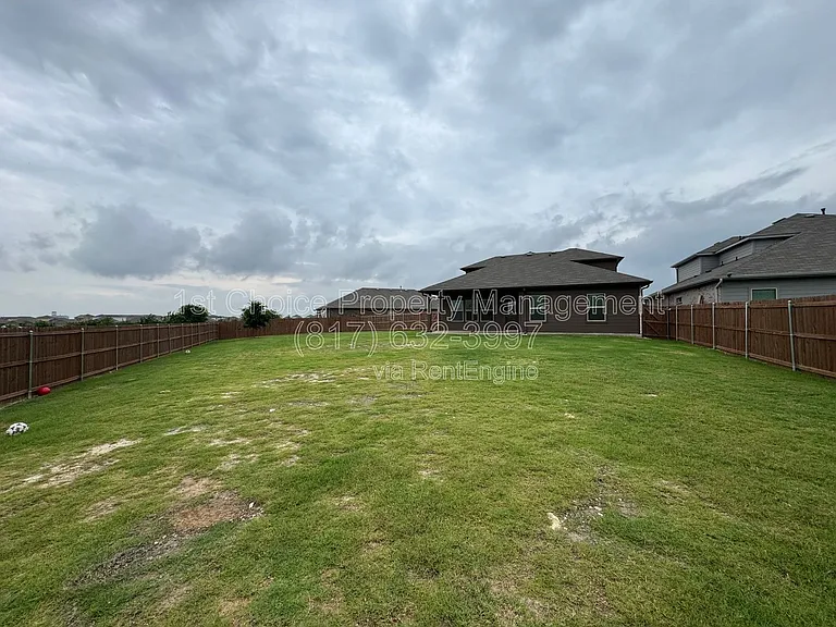 7948 Oaktown Dr — Photo 29