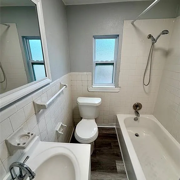 908 Beverly Ave #F — Photo 7