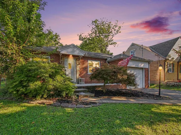 2740 Byrneside Dr, Cincinnati, OH 45239