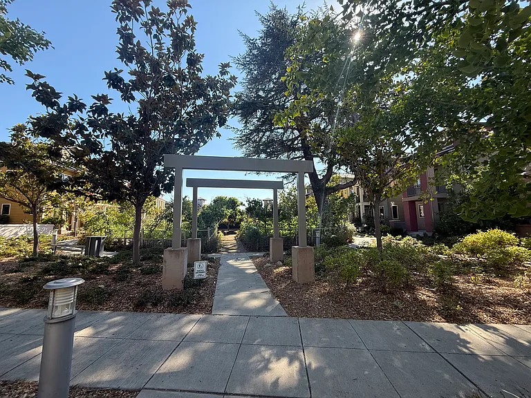 The Arbor Real community park, clubhouse, children playground, picnic tables and pool are located within a short walk.