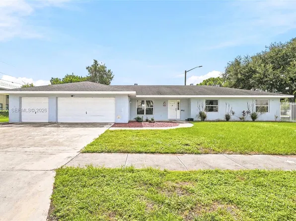 601 Ixoria Ave, Fort Pierce, FL 34982