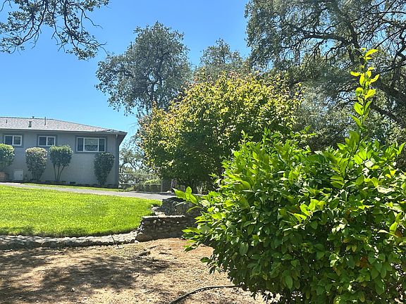 4th image of 3370 Glen Ave