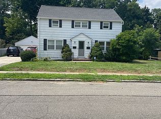 62 Hillview Ave, Port Washington, NY 11050