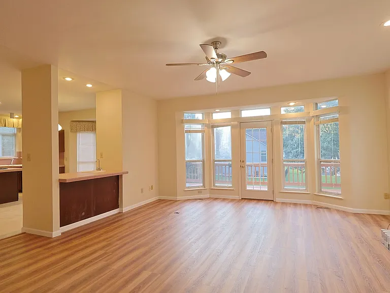 600 Arbor Glen Ct — Photo 13