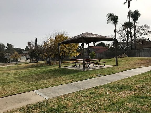 5th image of 1457 Glen Avon Dr