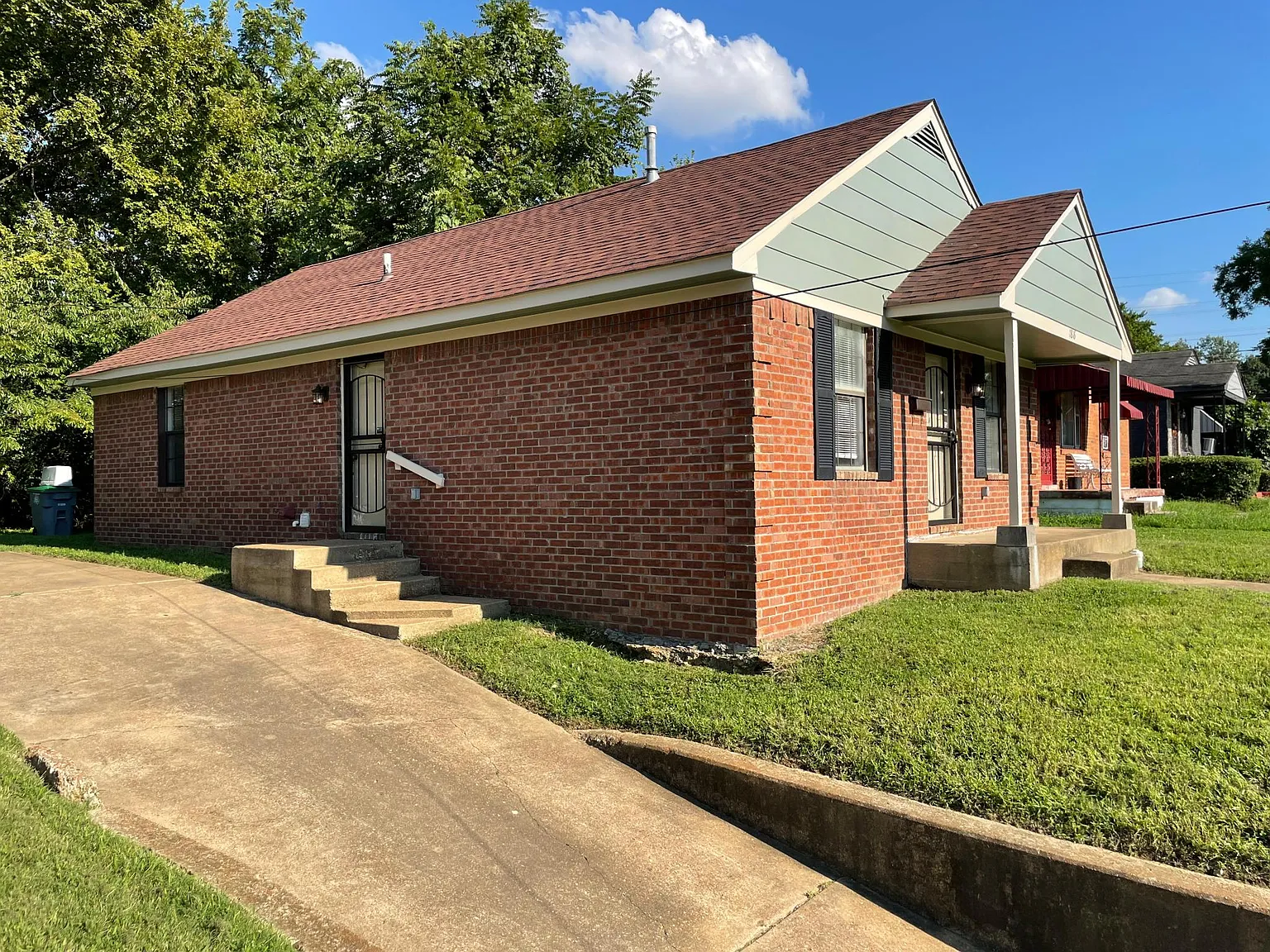 1816 Cincinnati Rd — Photo 3