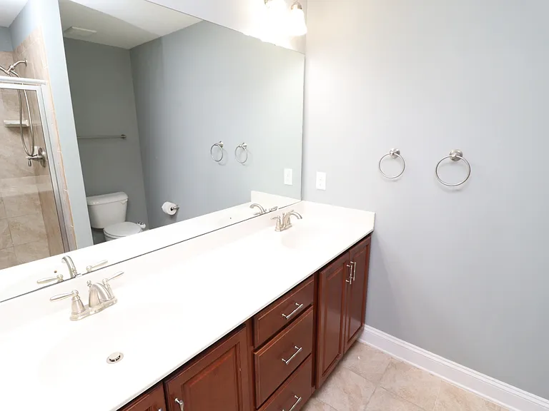 1428 Providence Green Ln — Photo 27