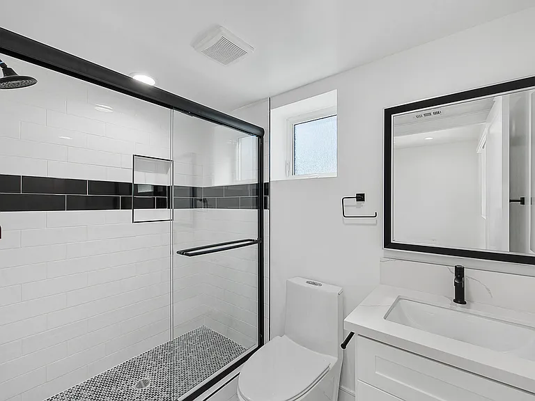 14422 Tiara St — Photo 20