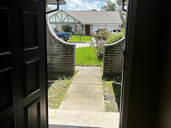 2nd image of 20019 Rustlewood Dr