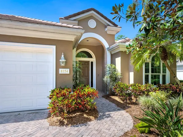 8154 Dukes Wood Ct, University Park, FL 34201