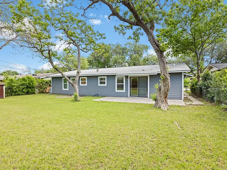 317 E Wright Blvd — Photo 21
