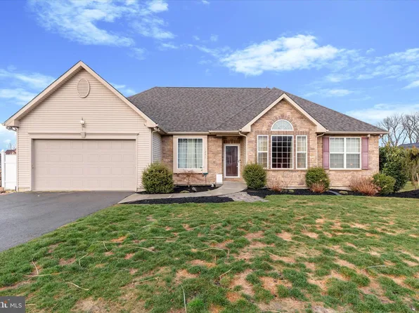 1251 Broadwing Pl, Breinigsville, PA 18031