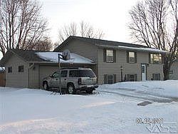 2nd image of 302 E Fairway Dr