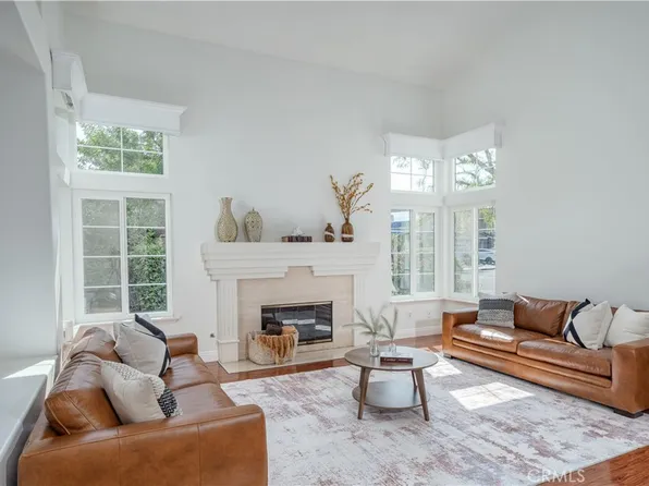 9574 Tivoli Cir, Cypress, CA 90630