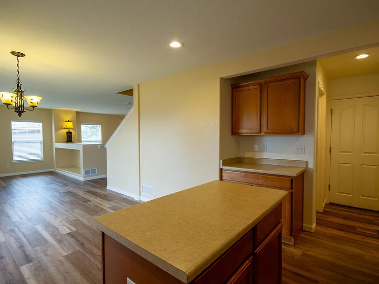 5747 Jaguar Way — Photo 11