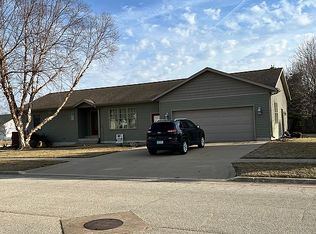 614 E Mark St, Shell Rock, IA 50670