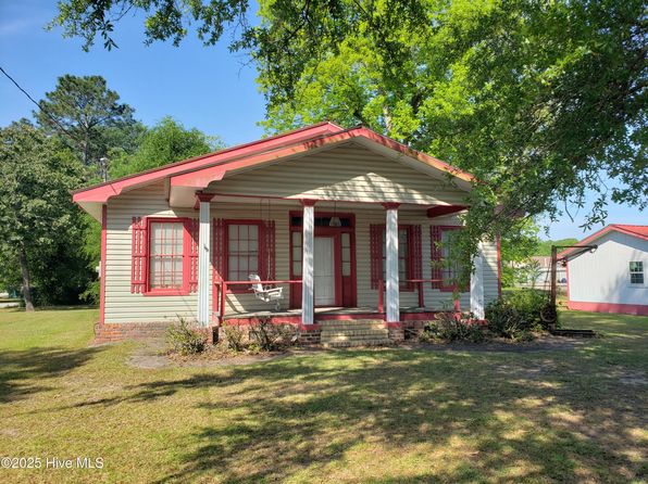 809 Conway Road, Fair Bluff, NC 28439