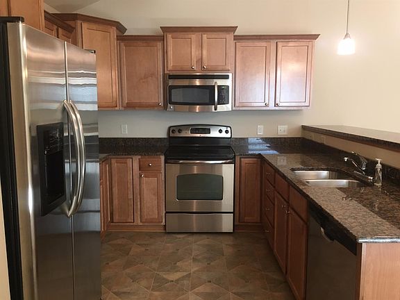 2nd image of 661 Carlton Dr