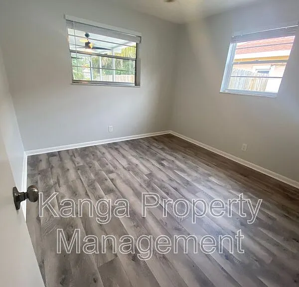 1317 Willow Rd — Photo 16