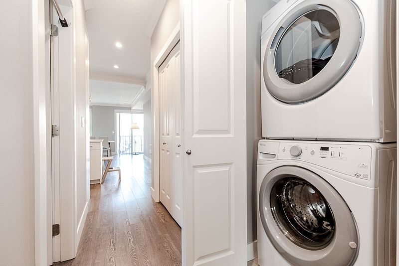 Vancouver Townhouse for rent - 3 Bedrooms — photo 10