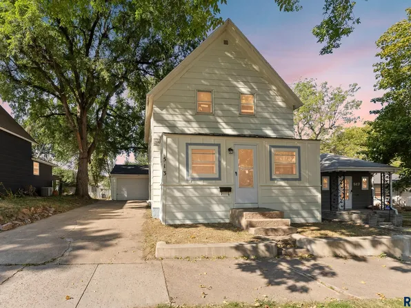 513 N French Ave, Sioux Falls, SD 57103