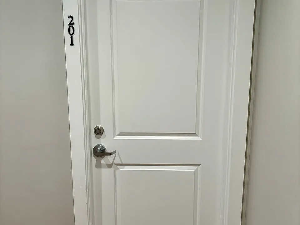 95 Cedar Street - Unit 201 Entrance
