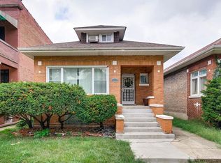 7240 S Prairie Ave, Chicago, IL 60619