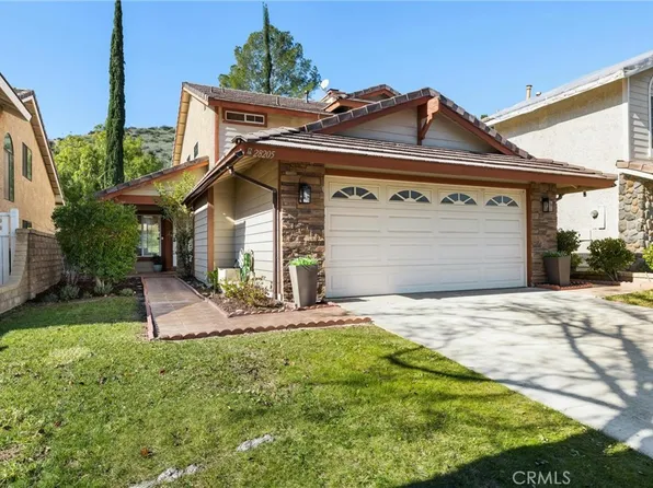 28205 Stonington Ln, Santa Clarita, CA 91350