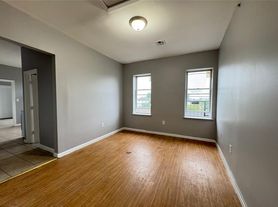 548 Springfield Ave