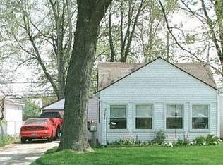 27066 Alger Blvd, Madison Heights, MI