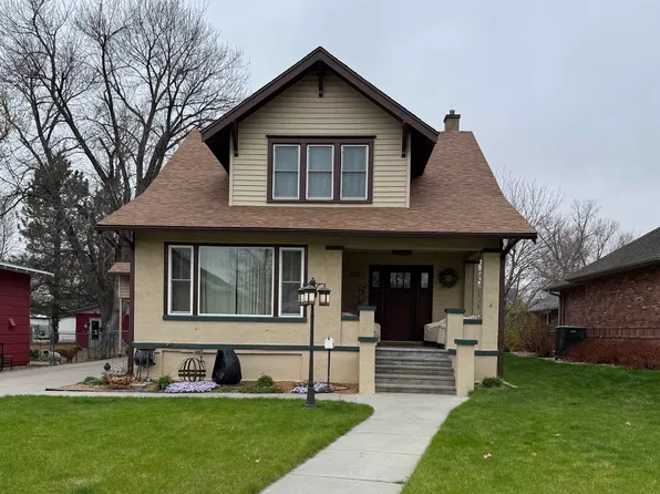 1416 Lake Ave, Gothenburg, NE 69138