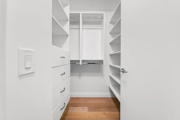 Rented by Nooklyn NYC LLC | media 83