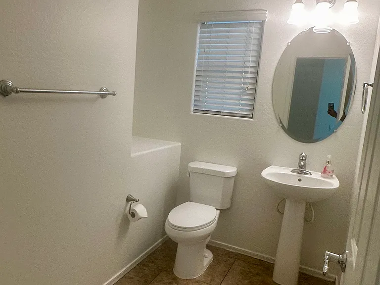 8352 W Vernon Ave — Photo 20
