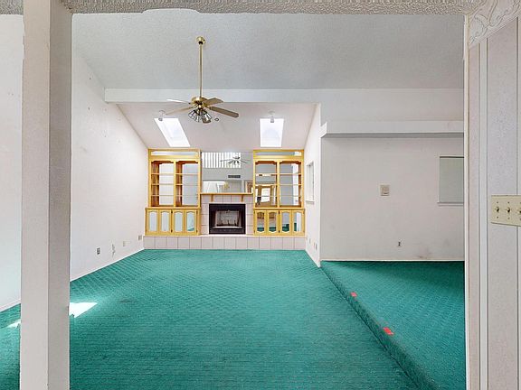 2nd image of 11501 Town Lake Ln