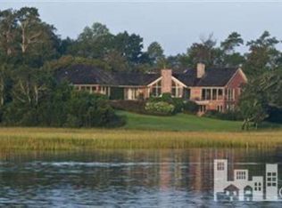 2356 Ocean Point Dr, Wilmington, NC 28405